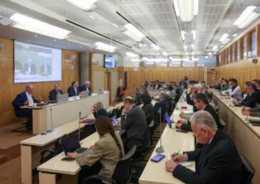 Lab OCIRP Autonomie du 12 mai 2023, la salle de réunion avec participants tribune