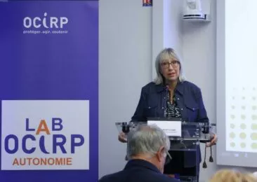 Marie Anne Montchamp à la tribune du Lab OCIRP autonomie